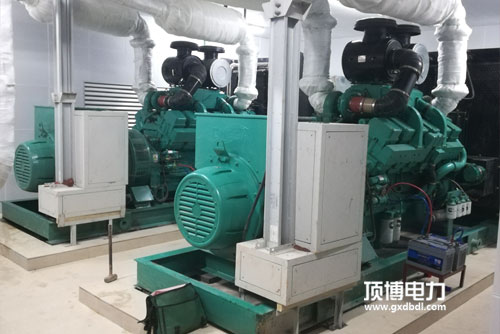 两台300KW广西顶博发电机组制造